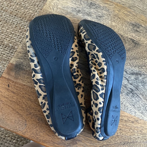 Butterfly twists for travel size us 6.5 - Picture 2 of 3